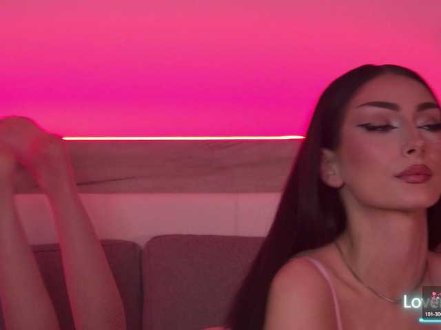 AnyaLobb's BongaCams show and profile