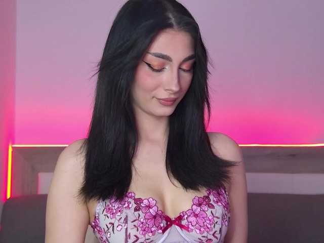 AnyaLobb's BongaCams show and profile