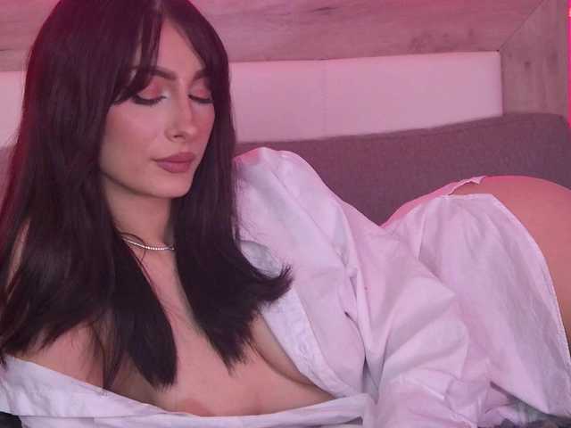 AnyaLobb from BongaCams