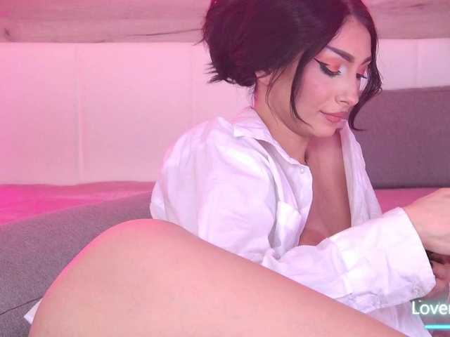 AnyaLobb's BongaCams show and profile