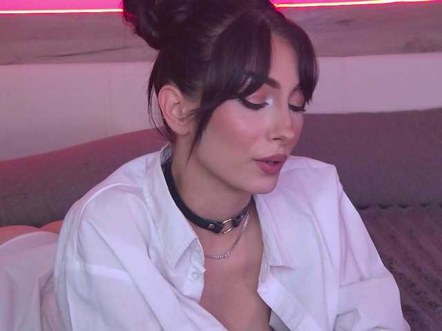 AnyaLobb's BongaCams show and profile