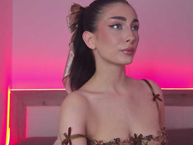 AnyaLobb's BongaCams show and profile