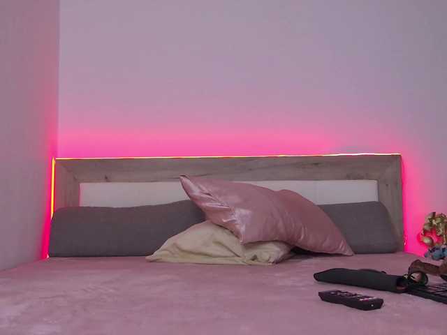 AnyaLobb's BongaCams show and profile