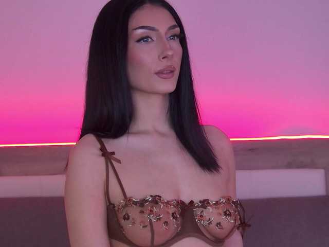 AnyaLobb's BongaCams show and profile