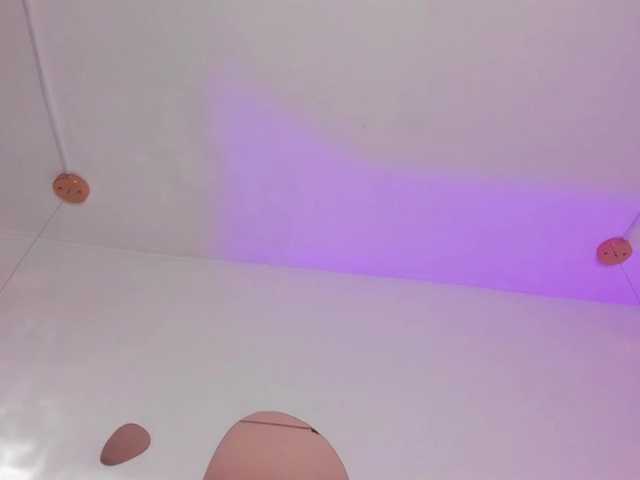 Sara-Parkeer's BongaCams show and profile