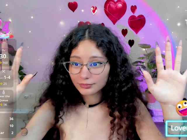 Alexa-Daddario webcam