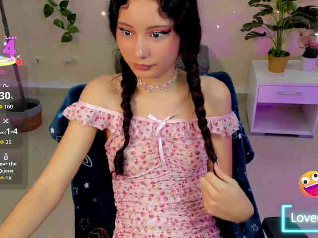 Alexa-Daddario webcam