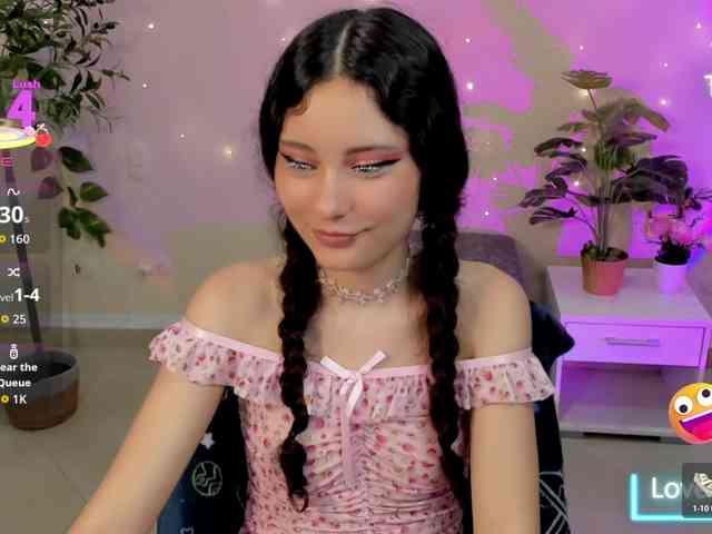 Alexa-Daddario webcam