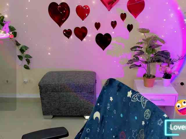 Alexa-Daddario webcam