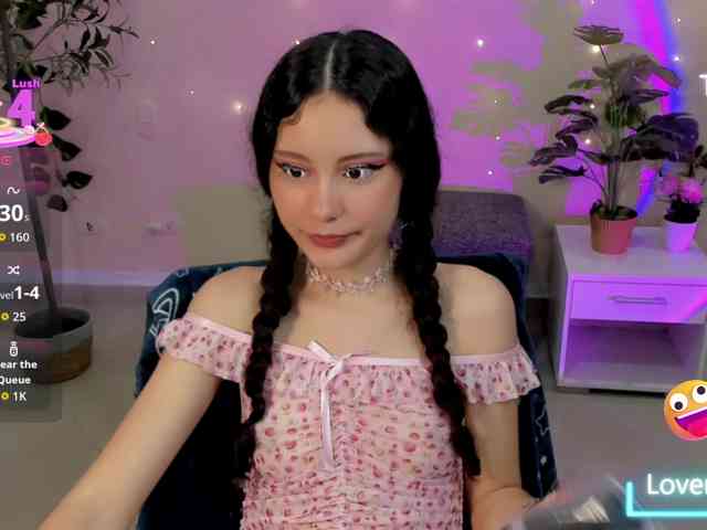 Alexa-Daddario webcam