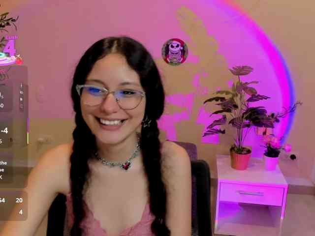 Alexa-Daddario webcam