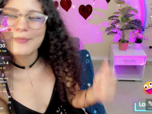 Alexa-Daddario webcam