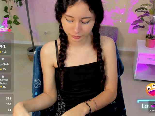 Alexa-Daddario webcam