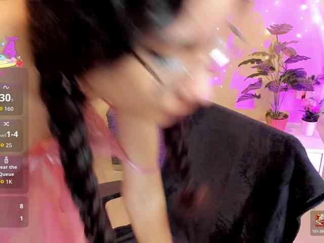 Alexa-Daddario webcam