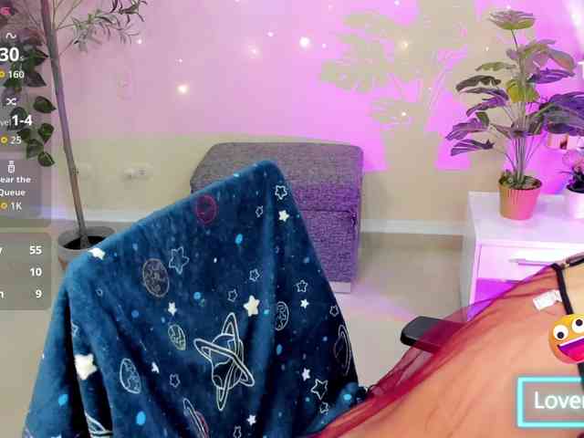 Alexa-Daddario webcam