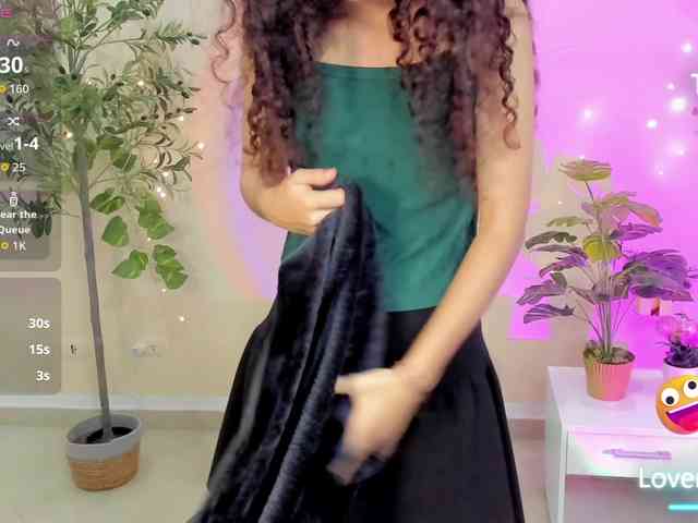 Alexa-Daddario webcam