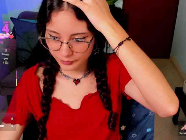 Alexa-Daddario Alexa-Daddario