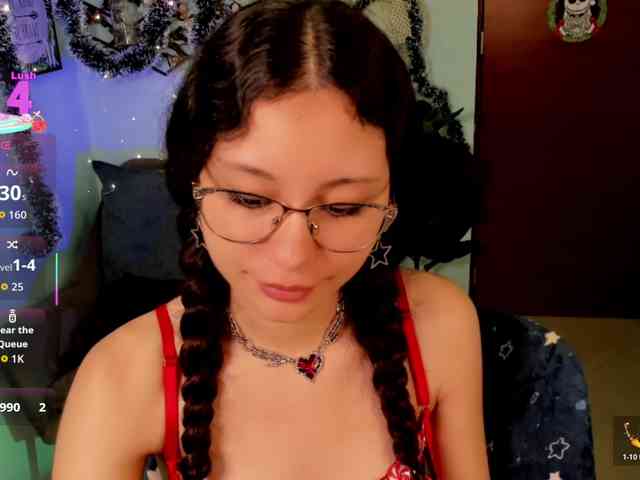 Alexa-Daddario Alexa-Daddario