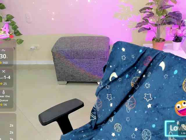 Alexa-Daddario webcam