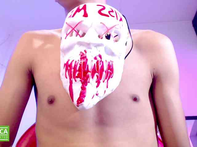MAXIMILIANO-HOT