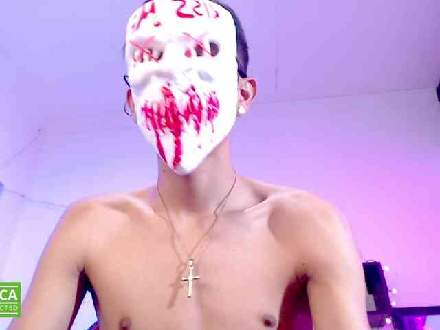 MAXIMILIANO-HOT