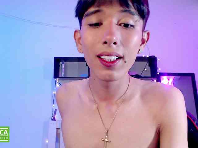MAXIMILIANO-HOT