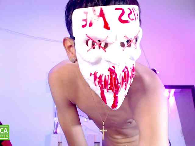 MAXIMILIANO-HOT