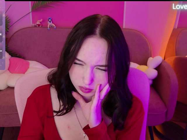 видео MonikaCarter