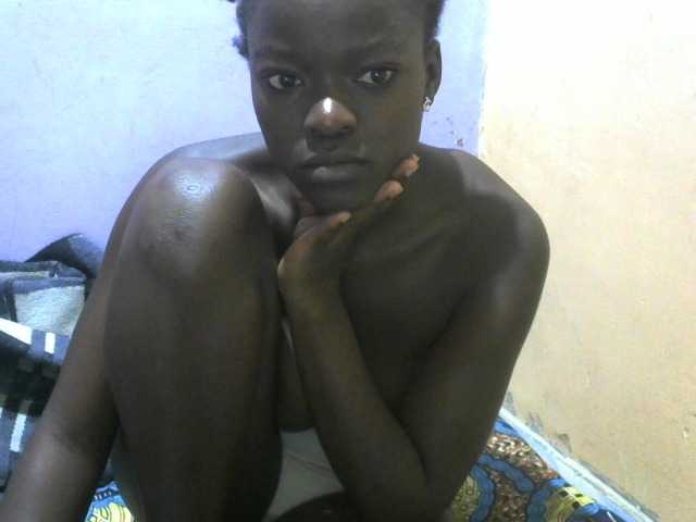 PrettyLove from BongaCams