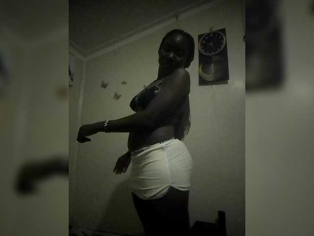 Sexyrozel Live Cam on BongaCams