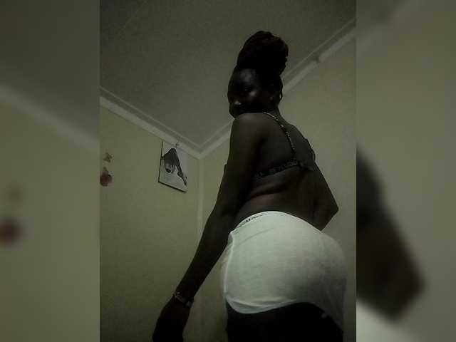 Sexyrozel's BongaCams show and profile