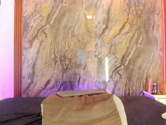 MiiaaCollinss webcam