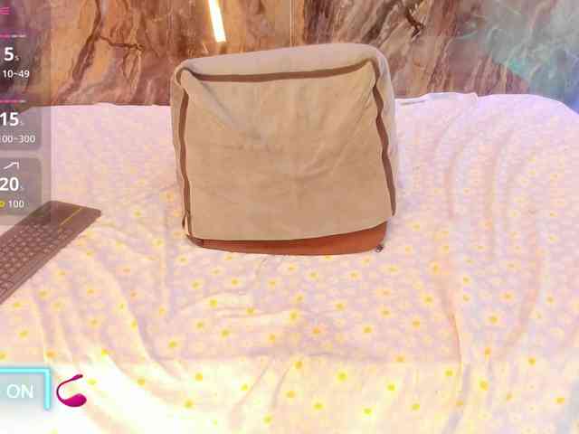 MiiaaCollinss MiiaaCollinss