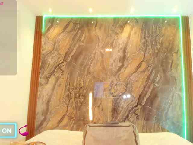 MiiaaCollinss MiiaaCollinss