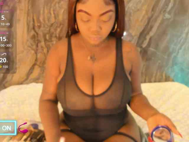 MiiaaCollinss MiiaaCollinss