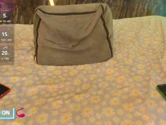 MiiaaCollinss MiiaaCollinss