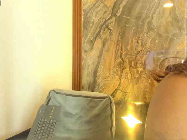 MiiaaCollinss webcam