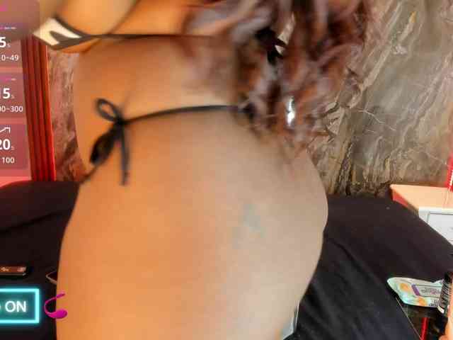 MiiaaCollinss webcam