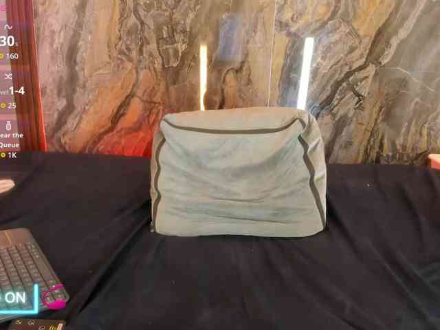 MiiaaCollinss webcam