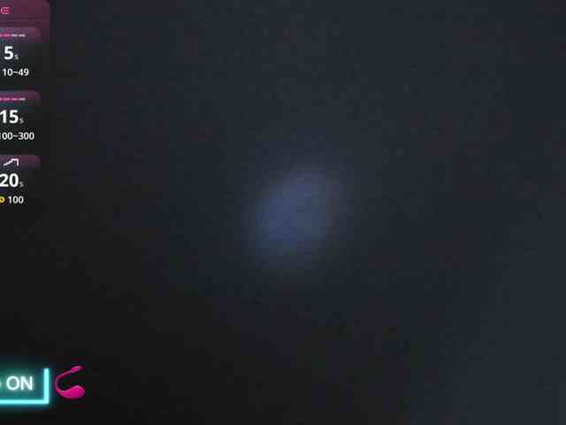 MiiaaCollinss webcam