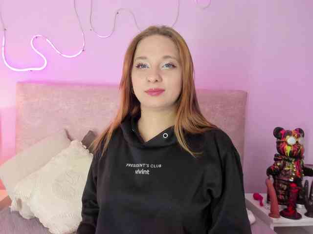 EmmaRae149 webcam