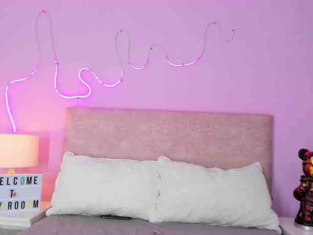 EmmaRae149 webcam