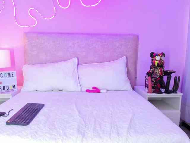 EmmaRae149 webcam