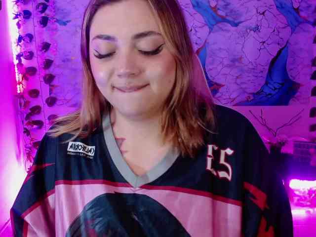 mia-rouge webcam
