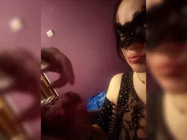 MilaMaks webcam