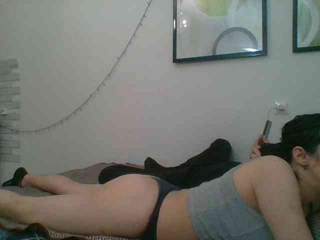 Vanliway72 Live Webcam on BongaCams