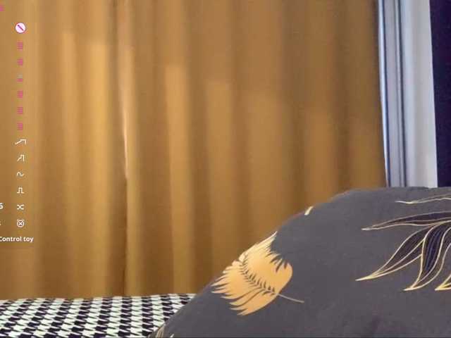 KarolineZarro from BongaCams is Freechat