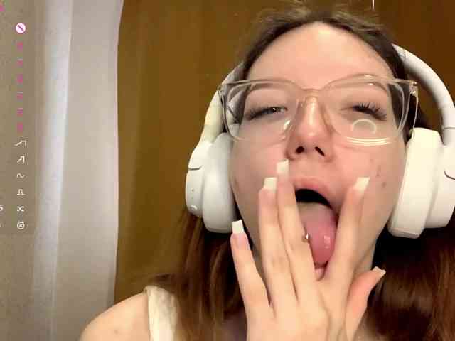 KarolineZarro webcam