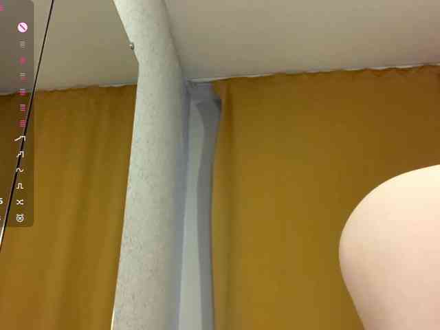 KarolineZarro webcam