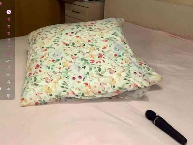 KarolineZarro webcam